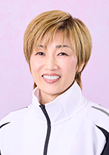中谷　朋子
