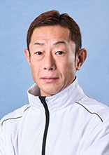 村越篤